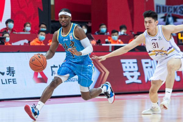 CBA上海vs北京直播视频，一场德比大战的观看指南